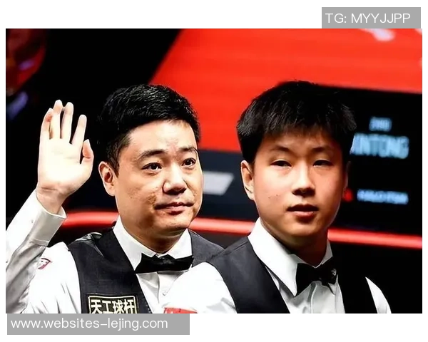 丁俊晖与马丁古尔德激战正酣谁将赢得这场斯诺克巅峰对决