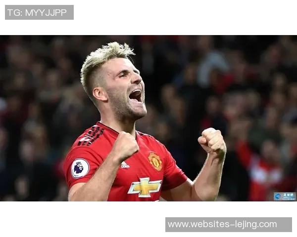 卢卡库的逆袭之路:从天才少年到足坛巨星的奋斗历程 卢卡库的逆袭之路:从天才少年到足坛巨星的奋斗历程